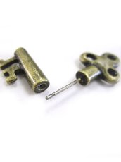 画像2: 【新品】 鍵ピアス (アンティークゴールド) PR_008_B101【通信販売専用商品】 (2)