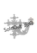 GOTHその他 / クロスチェーンピンバッジ  黒 Y-25-10-16-005-EL-ZA-SZ-ZY