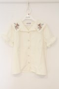 axes femme POETIQUE / ブーケ刺繍襟ブラウス M キナリ O-26-01-23-047-AX-BL-OW-OS