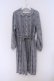 画像1: Fi.n.t / 総レース丸襟ワンピース  グレー O-26-01-30-1021-CA-OP-OW-OS (1)