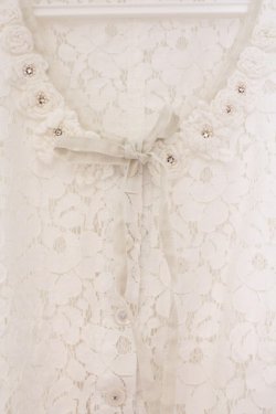 画像2: INGEBORG / フラワーモチーフレースノースリーブブラウス  オフ O-26-02-24-006-LO-BL-IG-OS