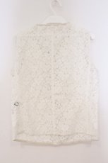 画像3: INGEBORG / フラワーモチーフレースノースリーブブラウス  オフ O-26-02-24-006-LO-BL-IG-ZI (3)