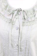 画像4: Chalmiere / ハートフリルパフ袖ブラウス  グリーン S-25-08-29-032-AX-BL-HR-ZH (4)