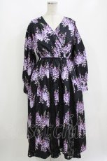 画像1: axes femme / カシュクールワンピース  クロ×パープル O-26-01-31-042-AX-OP-IG-ZH (1)