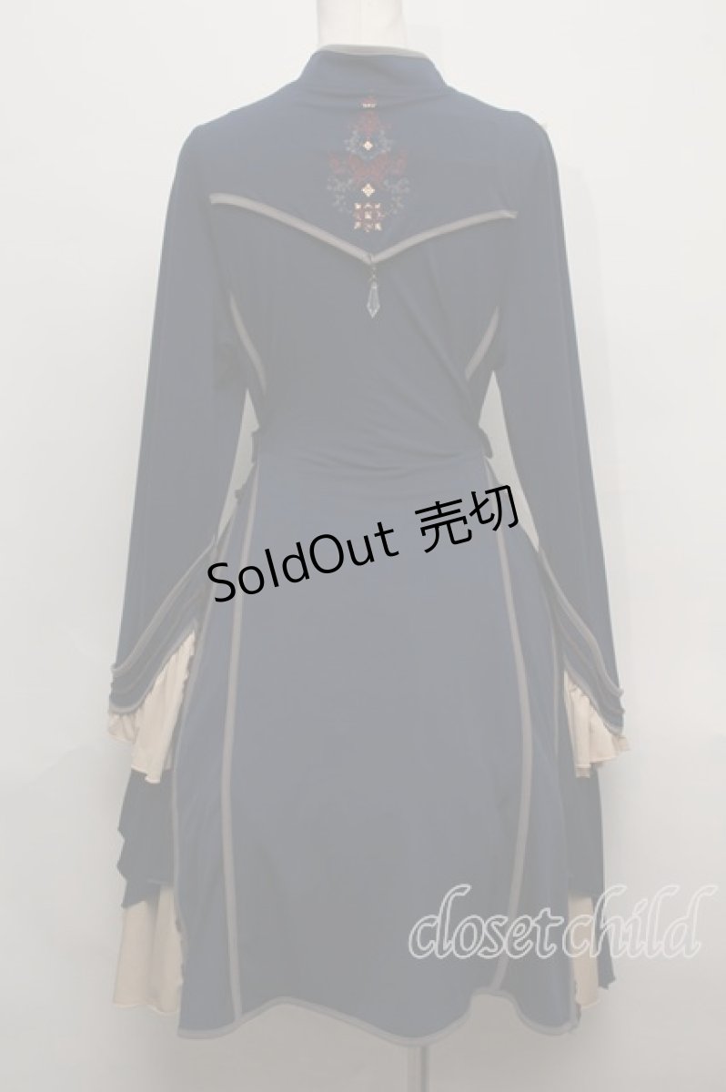 画像2: Ozz oneste  / 鶴刺繍ワンピース S-23-01-30-041s-1-OP-OO-G-AS-ZS (2)