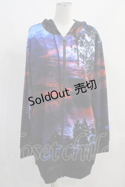 画像1: NieR Clothing / 総柄ZIPパーカー  黒×赤×青 H-24-02-08-033-PU-TO-KB-ZT180