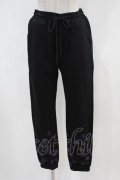 NieR Clothing / プリントSWEAT PANTS  黒 H-24-04-15-1028-PU-PA-KB-ZT0417H