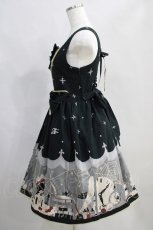 画像2: ALICE and the PIRATES / Marionette in my closet room柄 ジャンパースカートI Free ブラック H-24-06-15-013-PA-OP-NS-ZH (2)