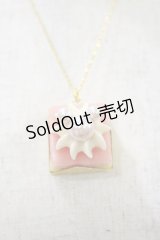 Q-pot. / ミッキーマウスのストロベリープチケーキネックレス  ピンク H-24-10-22-028-QP-AC-KB-ZH