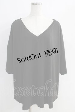 画像1: Qutie Frash / Vネックトップス  黒 H-24-11-07-066-QU-TO-KB-ZH