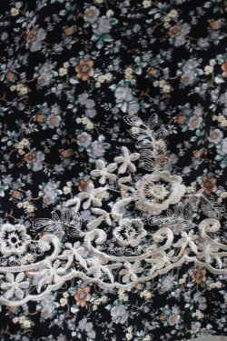 画像4: axes femme NOSTALGIE / 小花切替裾刺繍ワンピース M ブラック H-24-11-22-038-AX-OP-NS-ZH