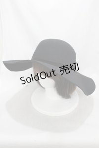 axes femme / 蝶チャーム付キャペリンハット  ブラック H-24-12-25-1057-AX-AC-NS-ZH