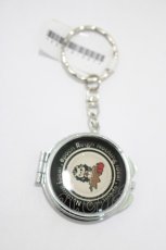 画像2: NieR CLOTHING / ミラーキーホルダー   H-25-01-30-068-PU-ZA-KB-ZH (2)