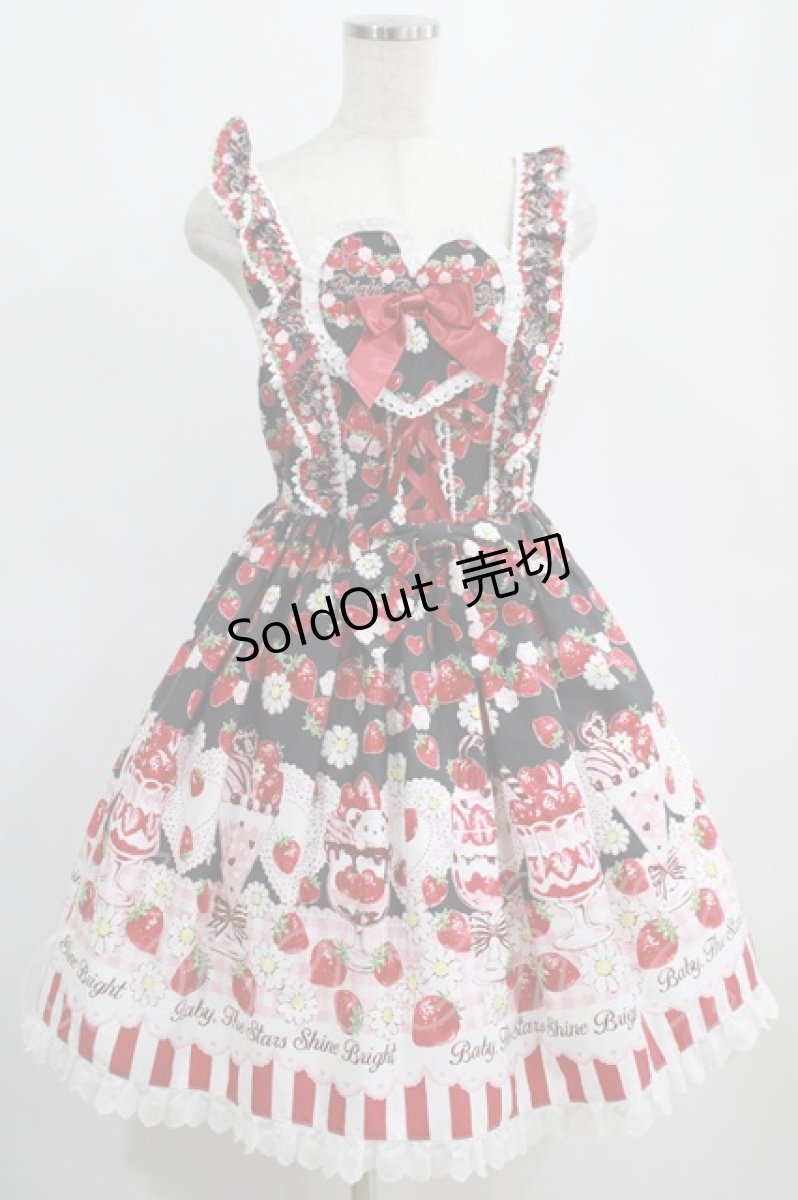画像1: BABY,THE STARS SHINE BRIGHT / Berry Berry Strawberry Parfait〜くみゃちゃんアイスを添えて〜ジャンパースカートII F Black H-25-02-18-003-BA-OP-NS-ZH (1)