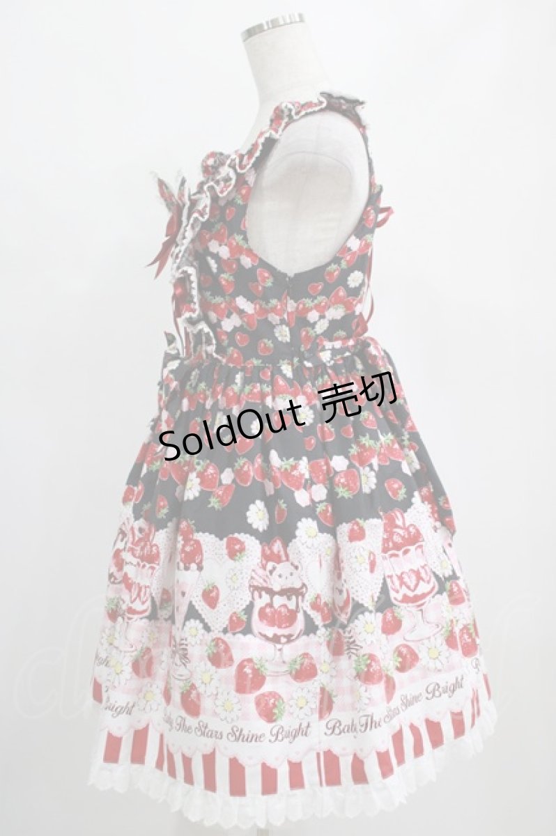 画像2: BABY,THE STARS SHINE BRIGHT / Berry Berry Strawberry Parfait〜くみゃちゃんアイスを添えて〜ジャンパースカートII F Black H-25-02-18-003-BA-OP-NS-ZH (2)