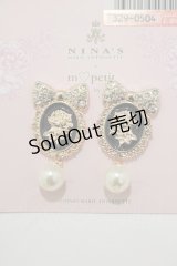 m petit by misako / AM*NIPLフラワーピアス  ブラック H-25-02-28-039-LO-AC-NS-ZH