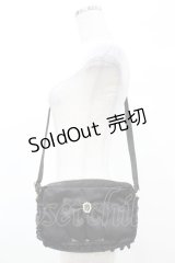 Maison de FLEUR / ビジューリボンフリルミニショルダー  ブラック H-25-03-01-1019-LO-BG-NS-ZH
