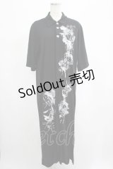 SEX POT ReVeNGe / ローズプリント半袖ロングスリットカットソー  黒×白 H-25-03-02-014-SP-TO-KB-ZH