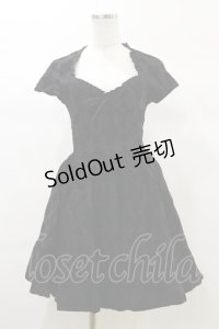 KILL STAR / Crossed Chloe Flocked Skater Dress XS 黒 H-25-03-06-051-SL-OP-KB-ZH