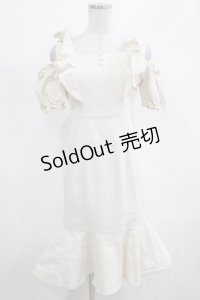 evelyn / 肩あきフリルワンピース Free アイボリー H-25-03-11-023-LO-OP-NS-ZH