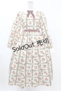 axes femme kawaii / 森のケーキ屋さん柄ワンピース M アイボリー H-25-03-11-1027-AX-OP-NS-ZH