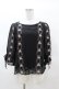 画像1: an another angelus / 壁紙ローズ刺繍プルオーバーブラウス Free Black H-25-03-14-1055-CA-BL-NS-ZH (1)