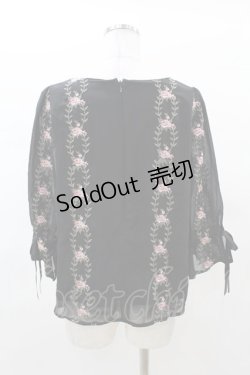画像2: an another angelus / 壁紙ローズ刺繍プルオーバーブラウス Free Black H-25-03-14-1055-CA-BL-NS-ZH