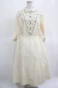 Jane Marple Dans Le Salon / Clover embroidery dress  バニラ H-25-03-15-015-JM-OP-KB-ZH