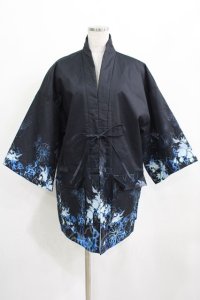 NieR Clothing / 中綿入りキルティングはんてん風アウター  黒/和柄九尾 H-25-03-24-030-PU-JA-KB-ZT071