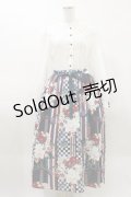 axes femme / 菊柄ワンピース Free オフ H-25-03-26-066-AX-OP-NS-ZH