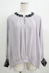 axes femme / パール釦ギャザーブラウス S グレー H-25-03-30-051-AX-BL-NS-ZH