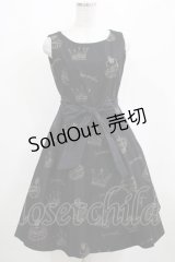 Jane Marple / 王冠ケーキ刺繍ジャンパースカート  黒 H-25-03-30-1002-JM-OP-KB-ZH