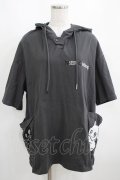 NieR Clothing / ポケット刺繍プルパーカー  グレー H-25-03-31-044-PU-TO-KB-ZH