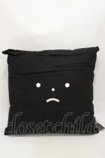 画像1: 【SALE】MORPH8NE / SLEEPY PILLOWクッション  ブラック H-25-04-03-004-PU-ZA-KB-ZT273 (1)