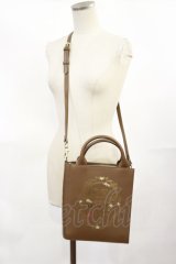 Maison de FLEUR / Disney 女王/ブック型ショルダーバッグ  ブラウン H-25-04-05-1037-LO-BG-NS-ZH