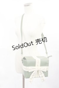 Fi.n.t / プレゼントボックスバッグ  グリーン H-25-04-05-1038-CA-BG-NS-ZH