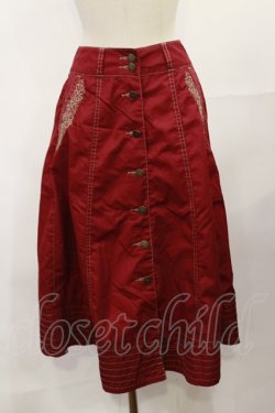 画像1: axes femme / 前釦刺繍入ミドルスカート M レッド H-25-04-09-1036-AX-SK-NS-ZH