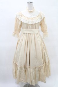 Sheglit / 紫陽花のレースドレス M アイボリー H-25-04-10-002-EL-OP-KB-ZH