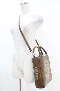 画像2: Maison de FLEUR / Disney 女王/ブック型ショルダーバッグ  ブラウン H-25-04-11-026-LO-BG-NS-ZH