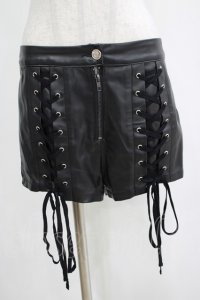 KILL STAR / レースアップフェイクレザーショートパンツ L 黒 H-25-04-12-053-SL-PA-KB-ZH
