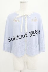 axes femme POETIQUE / ストロベリー刺繍ニットケープ M サックス H-25-04-16-039-AX-TO-NS-ZH