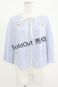 axes femme POETIQUE / ストロベリー刺繍ニットケープ M サックス H-25-04-16-039-AX-TO-NS-ZH