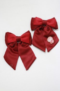画像1: m petit by misako / サンリオキャラクターズコラボ ハローキティ 2Pクリップ  レッド H-25-04-16-069-LO-AC-NS-ZH