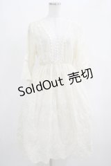 axes femme / キャミワンピ付きレースチュニ M アイボリー H-25-04-20-005-AX-OP-NS-ZH