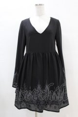 KILL STAR / 裾プリントワンピース XS 黒 H-25-04-20-1024-SL-OP-KB-ZH