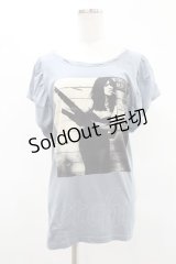 HYSTERIC GLAMOUR / フォトプリントギャザースリーブカットソー  ブルー H-25-04-22-014-PU-TO-KB-ZH