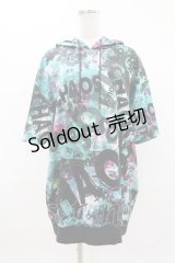 NieR Clothing / 総柄半袖プルパーカー  黒×緑 H-25-04-22-024-PU-TO-KB-ZH