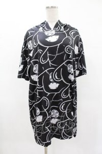NieR Clothing / 総柄半袖プルパーカー  黒×白 H-25-04-22-028-PU-TO-KB-ZH