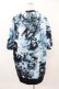 画像2: NieR Clothing / 総柄ZIP半袖パーカー  黒×青 H-25-04-22-031-PU-TO-KB-ZH (2)