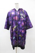 NieR Clothing / 総柄ZIP半袖パーカー  紫 H-25-04-22-033-PU-TO-KB-ZH